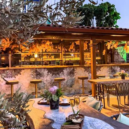 Hotel Etiz Alacati *